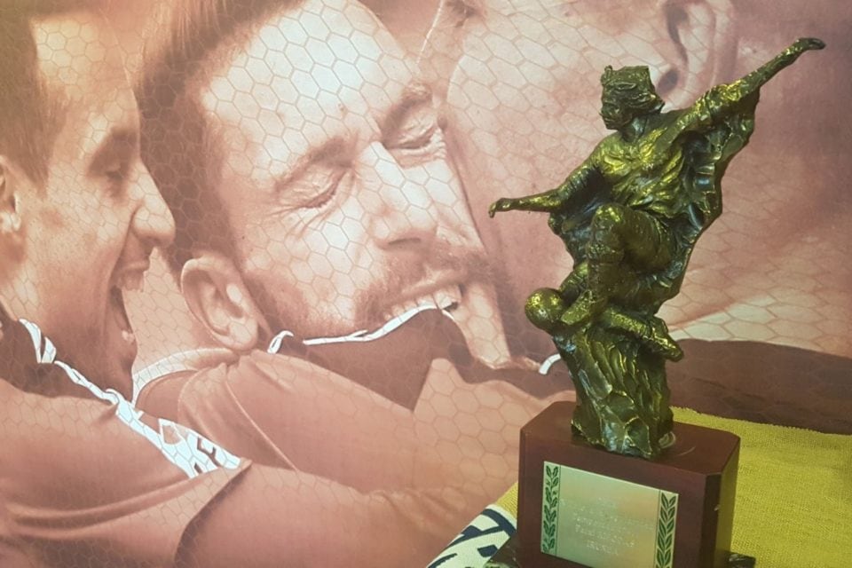 Trofeo de la exposición Pasión futbolera.