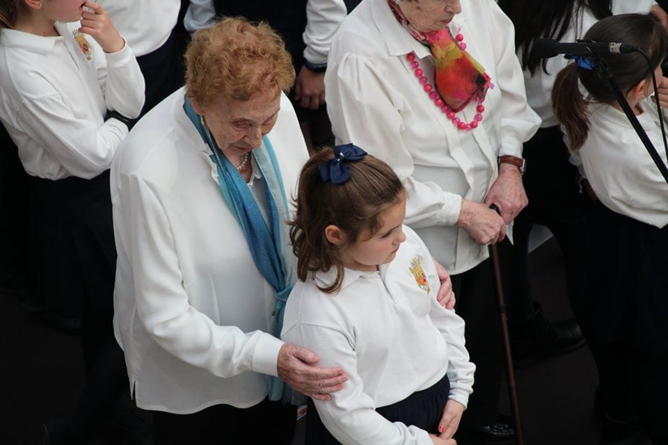 Coro Intergeneracional Mayo 2019 Centro Comercial Morea 2