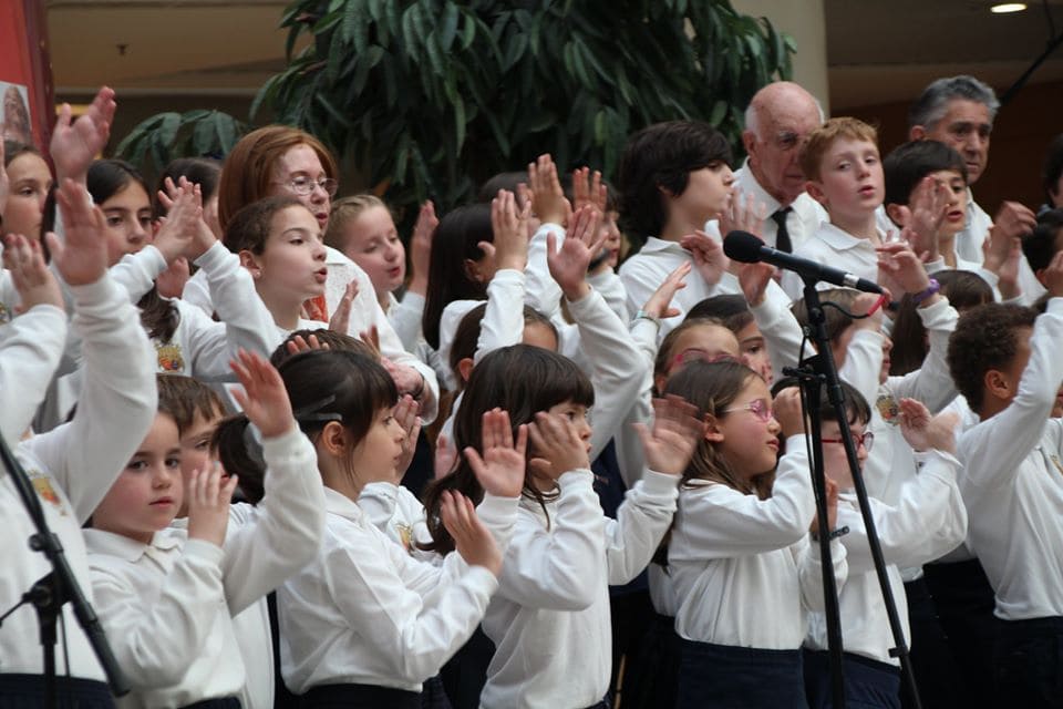 Coro Intergeneracional Mayo 2019 Centro Comercial Morea 4